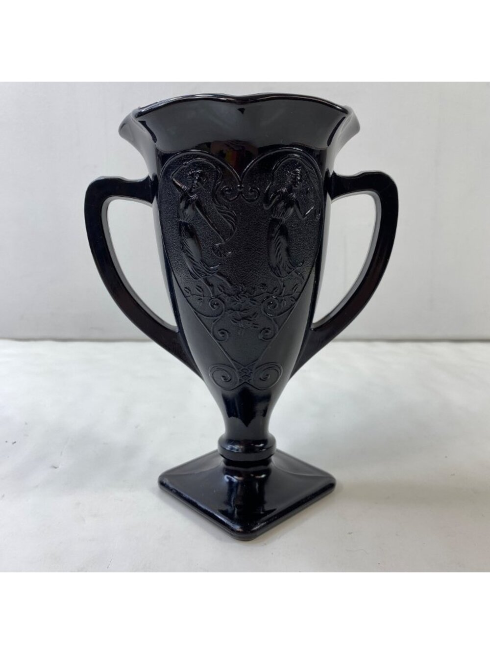 Vtg 1930s LE Smith Black Amethyst Depression Glass Trophy Vase Dancing Nymphs
